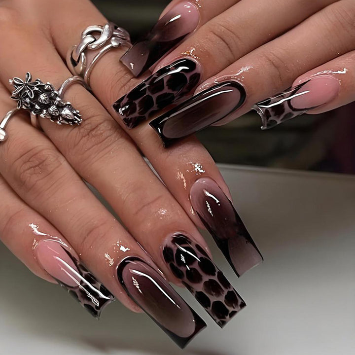 Artificial nail set with elegant decorations and modern design Kalsten