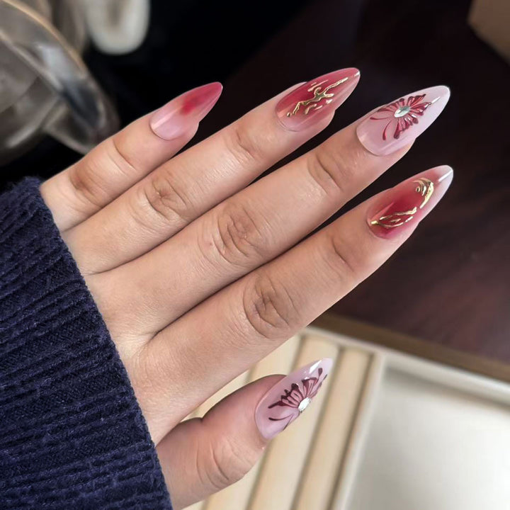 Elegant Hand-Painted Press-On Nail Art Kalsten