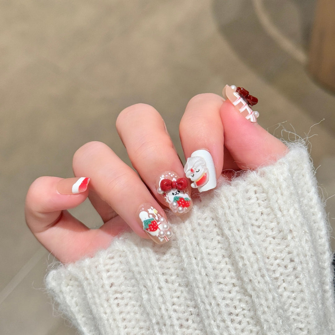 Elegant Foil and Floral Press-On Nail Set Kalsten