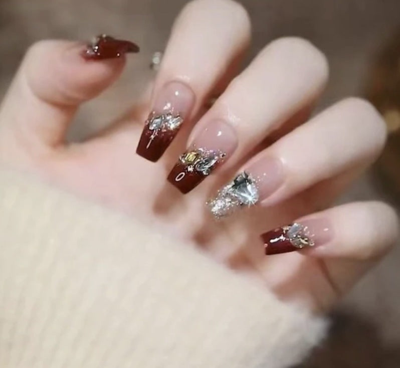Elegant Nail Art with Gloss Finish Kalsten