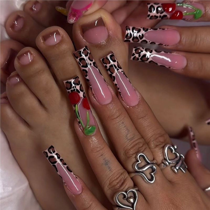 Artistic Floral Press-On Nail Art Kalsten