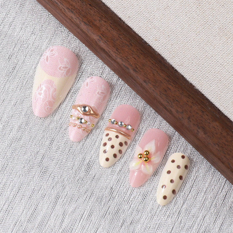 Glamorous Floral Press-On Nail Set Kalsten