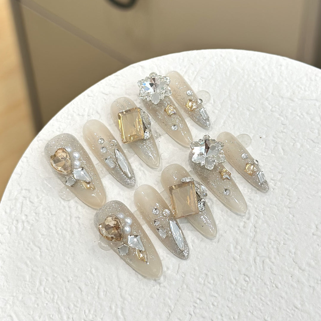 Luxurious Rhinestone-Embellished Press-On Nails