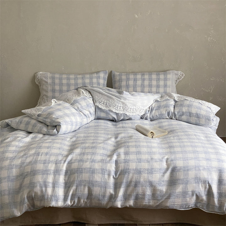 Luxurious cotton bedding set checked with lace trim