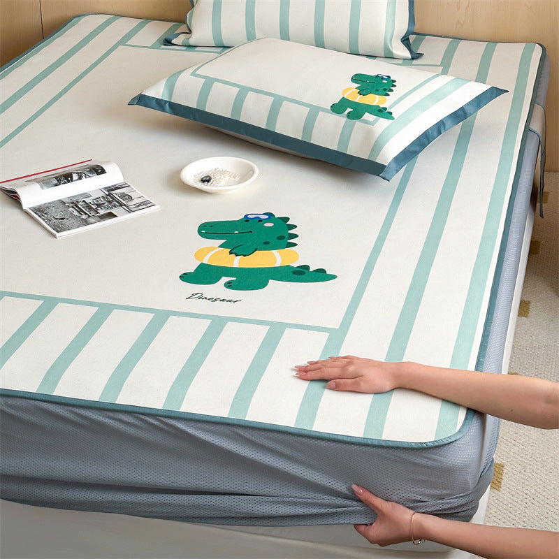 Fitted sheet with non-slip edging, cute panda print & striped border