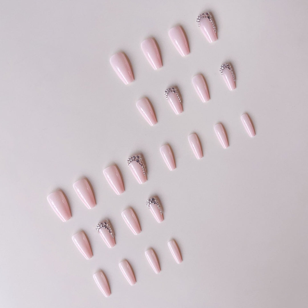 Artificial nail set with glamorous rhinestone embellishments Kalsten