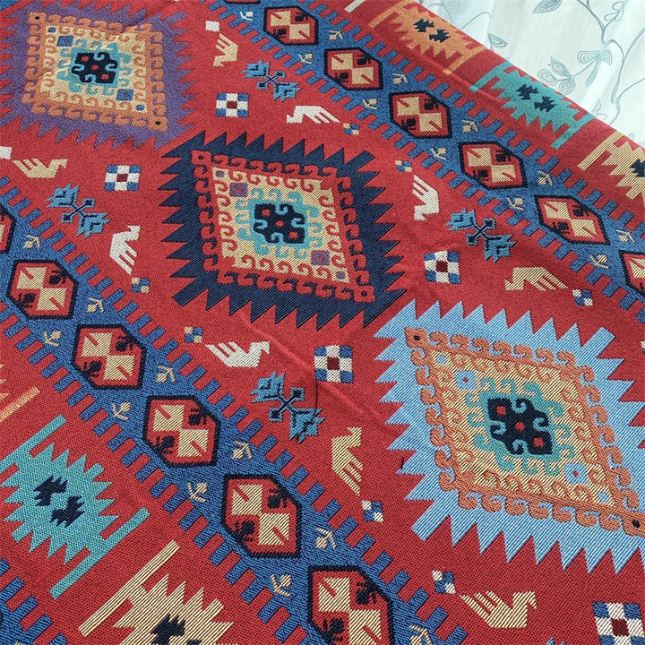 Artistic Floral Patterned Throw Blanket