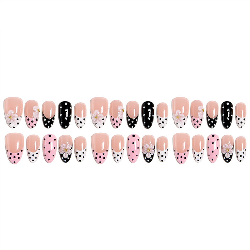 Artful nail tips in elegant design Kalsten