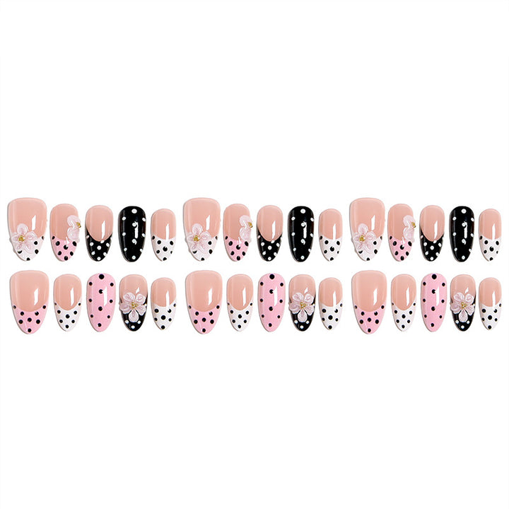 Artful nail tips in elegant design Kalsten