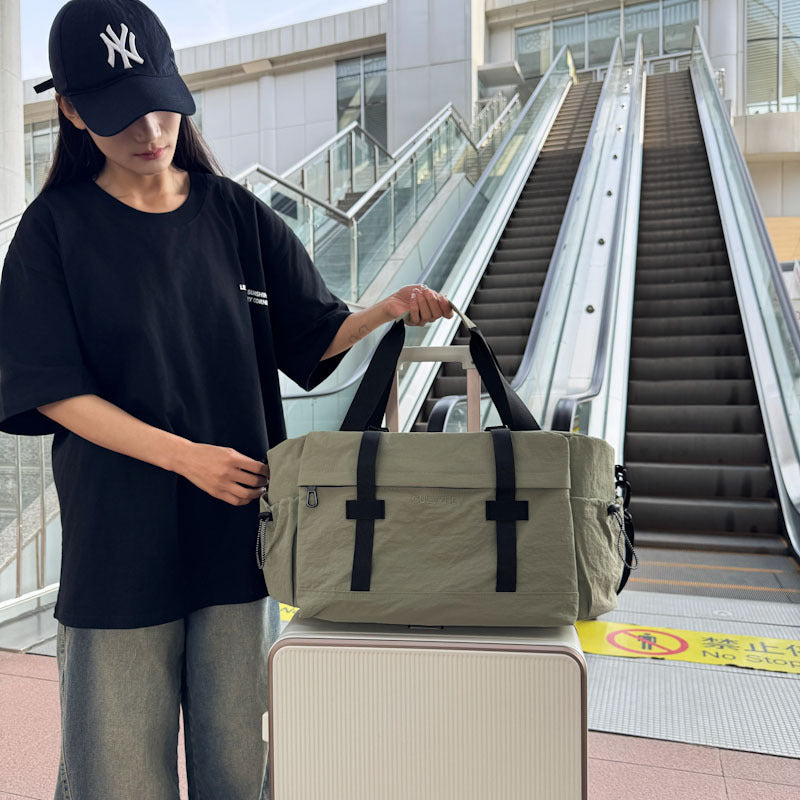 Versatile Utility Travel Duffel Kalsten