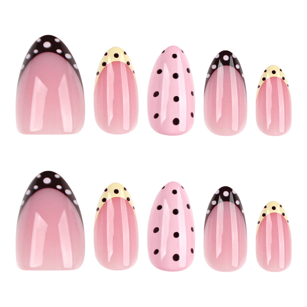 Artificial nail art in elegant design with creative accents Kalsten