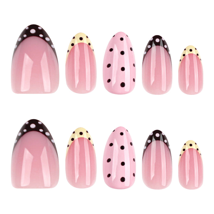Artificial nail art in elegant design with creative accents Kalsten