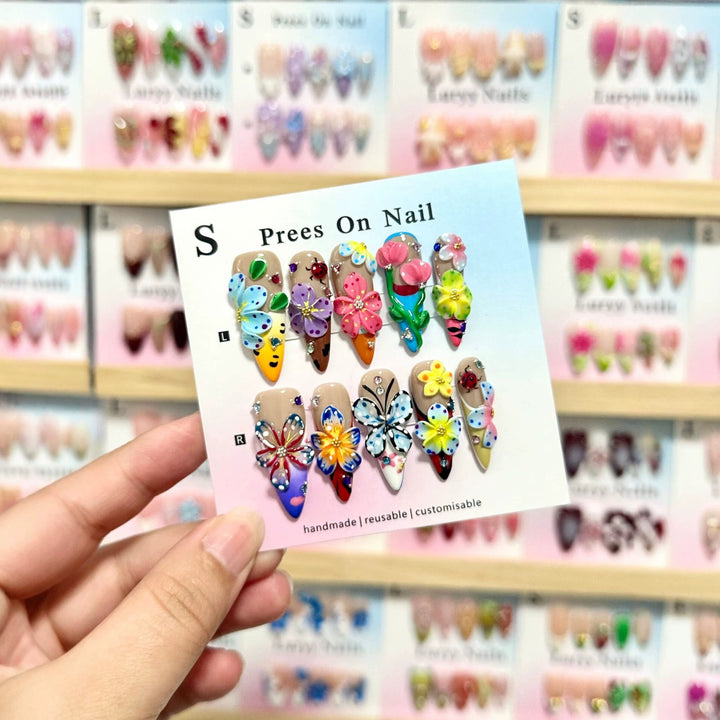 Artistic Floral Press-On Nails Set  1791773317