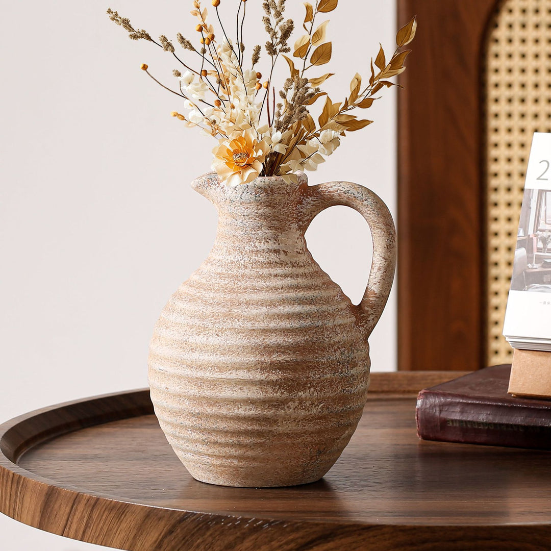 Handcrafted ceramic vase with ribbed structure Kalsten