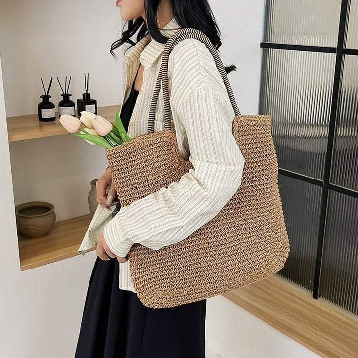 Hand-knotted tote bag with delicate design Kalsten