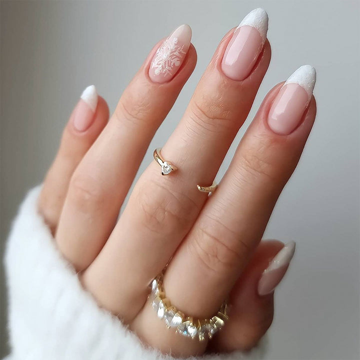 Elegant French Manicure Kalsten