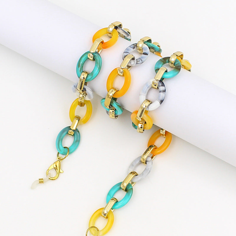 Elegant Chain Eyewear Holder Kalsten