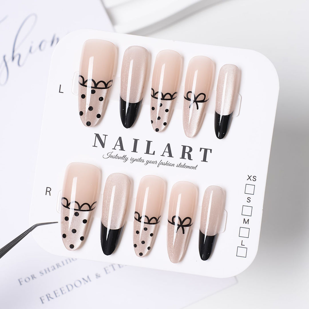 Decorative Press-On Nail Set