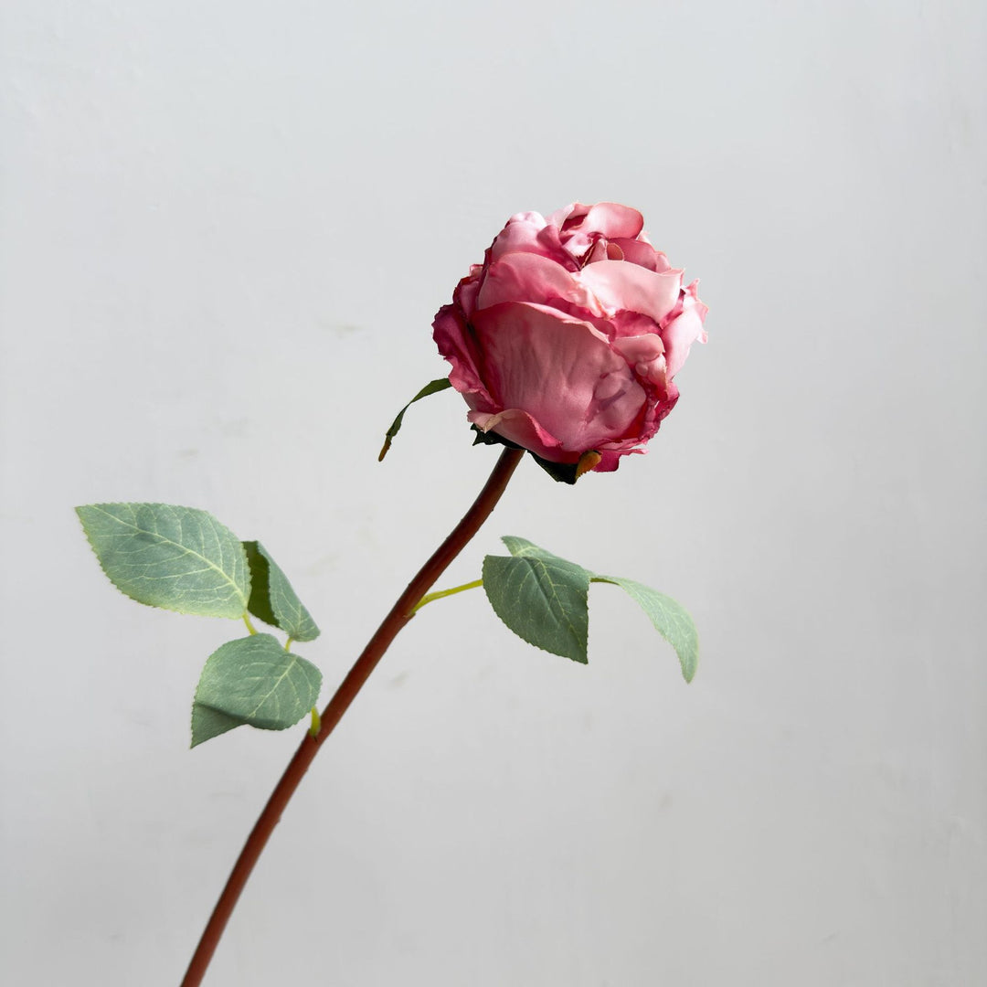 Natural Looking Floral Decor