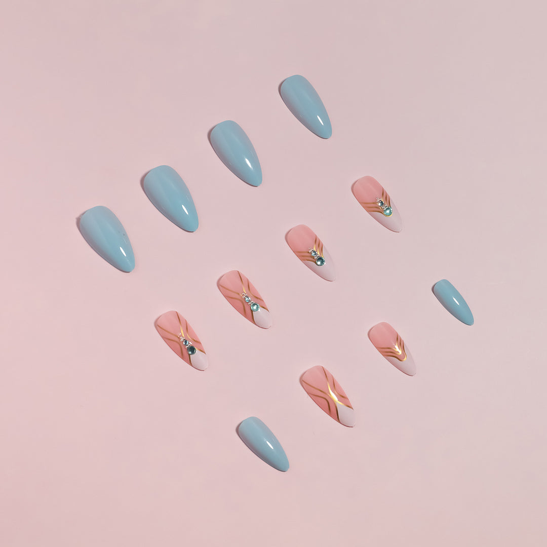 Artistic Press-On Nail Set with Elegant Detailing Kalsten