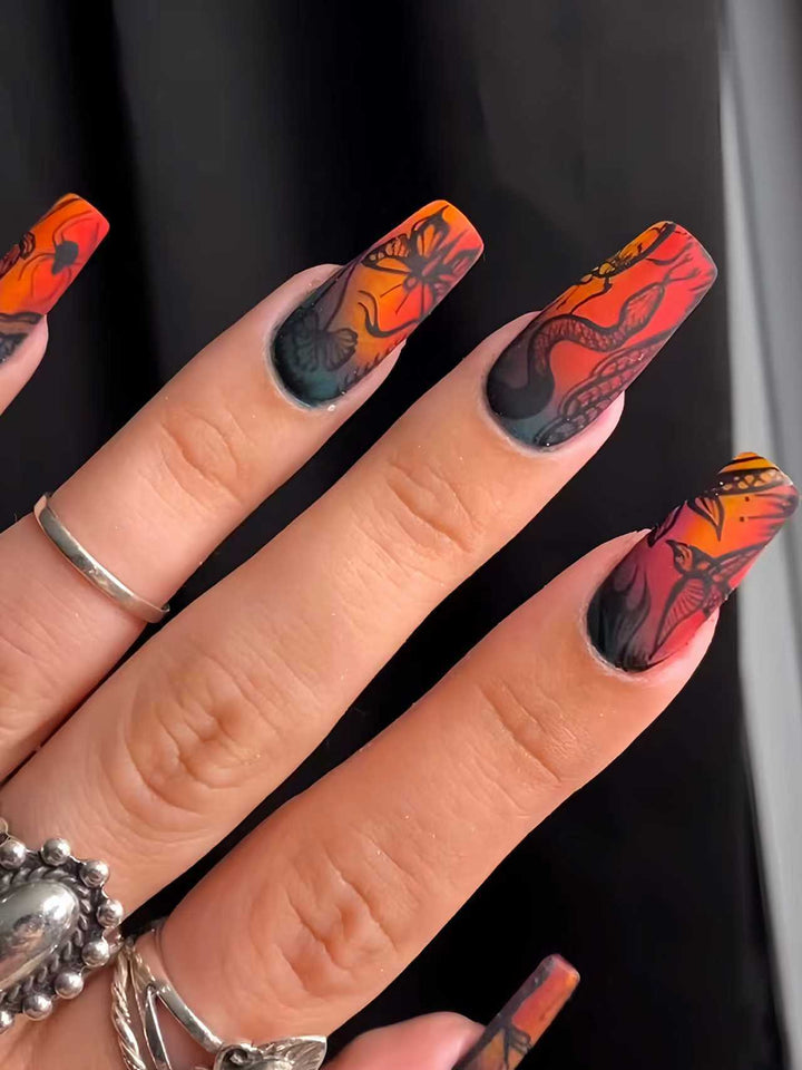 Artistic Nail Art Kalsten