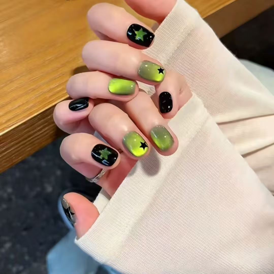 Artificial nails with elegant ombre effect and glitter coating Kalsten