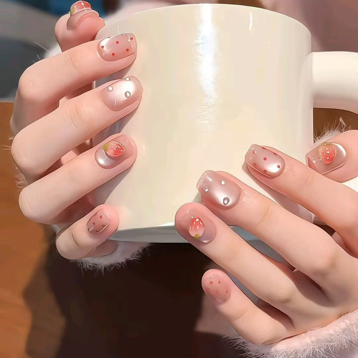 Artificial nails with romantic floral designs Kalsten