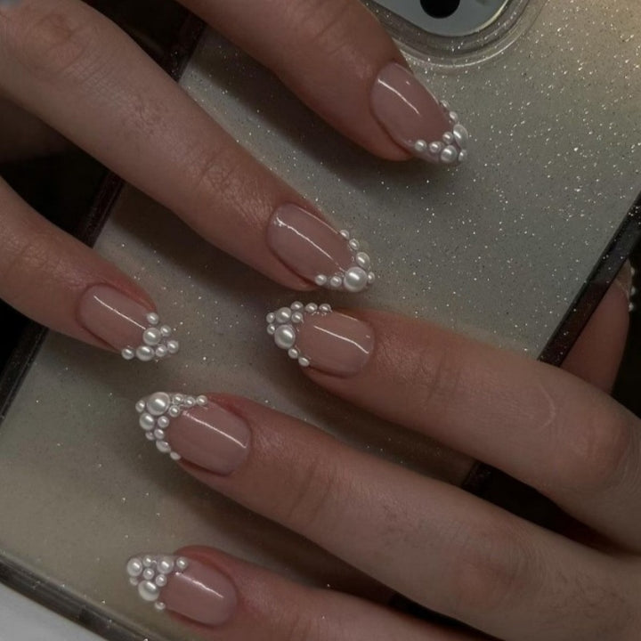 Glamorous Pearl-Accented Press-On Nail Set Kalsten