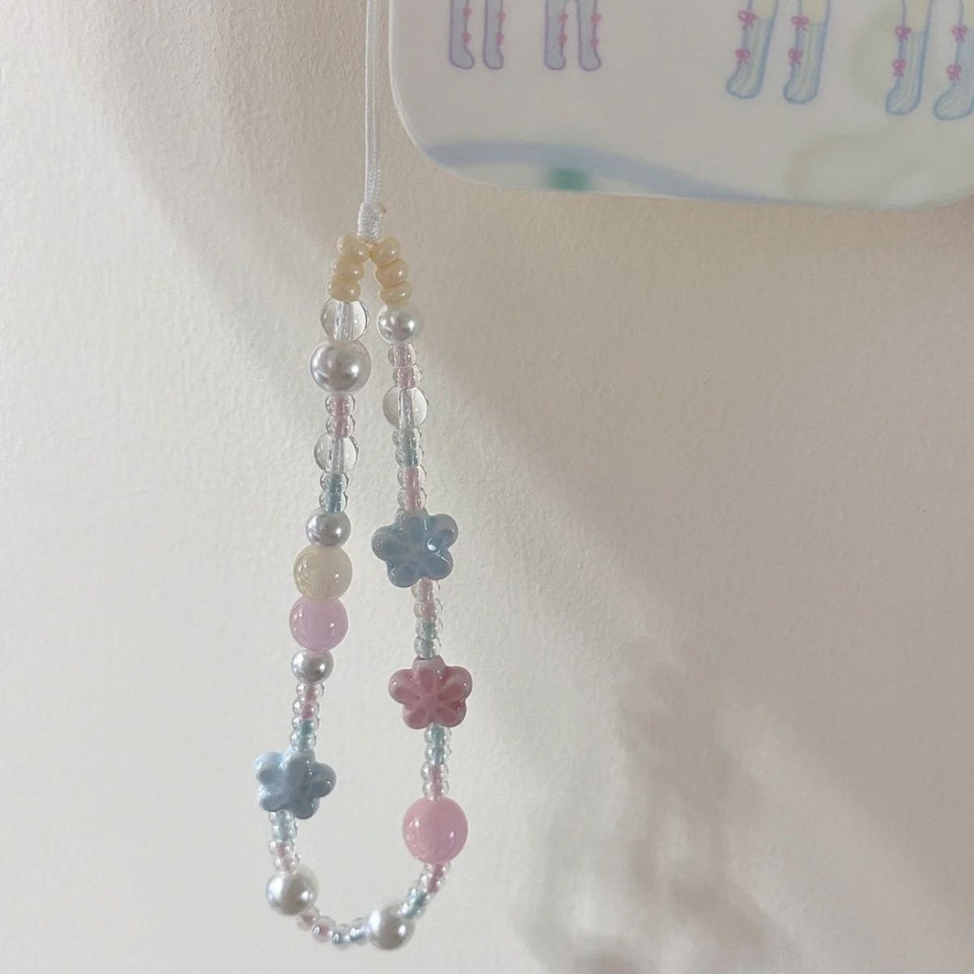Flower-Inspired Beaded Phone Lanyard Kalsten
