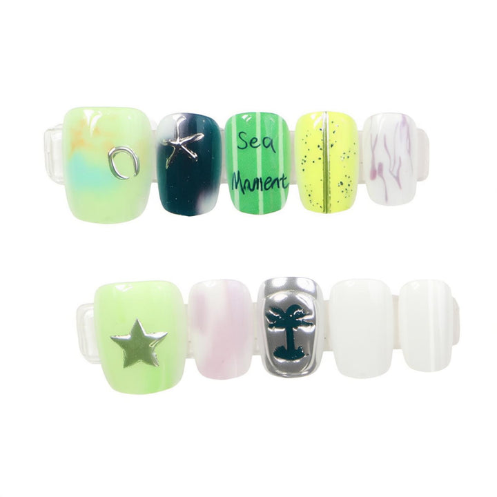 Artistic Sea-Themed Press-On Nail Art Kalsten