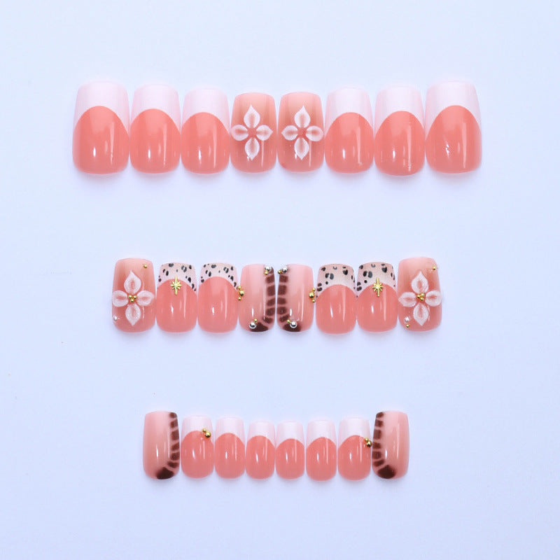 Decorative Floral-Infused Press-On Nail Art Set