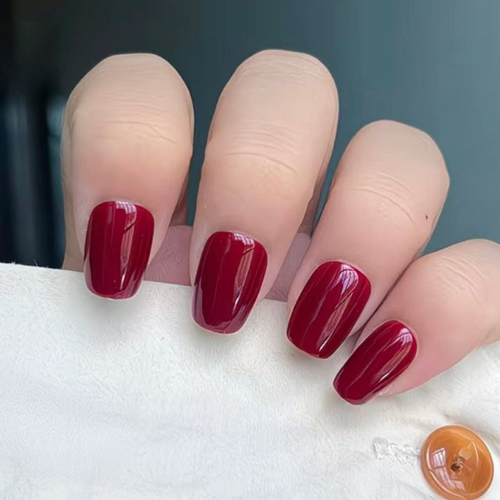 Artificial nail set with shiny and modern design Kalsten
