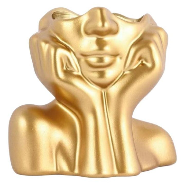 Stylish decorative figure Kalsten