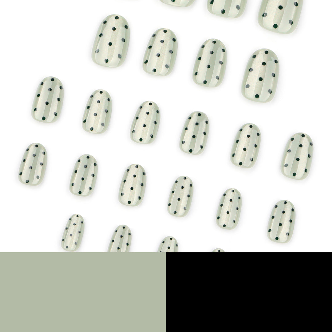 Creative Nail Art with Polka Dot Pattern Kalsten