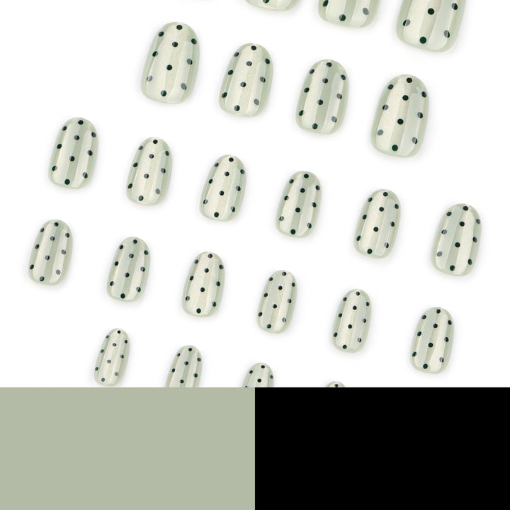 Creative Nail Art with Polka Dot Pattern Kalsten