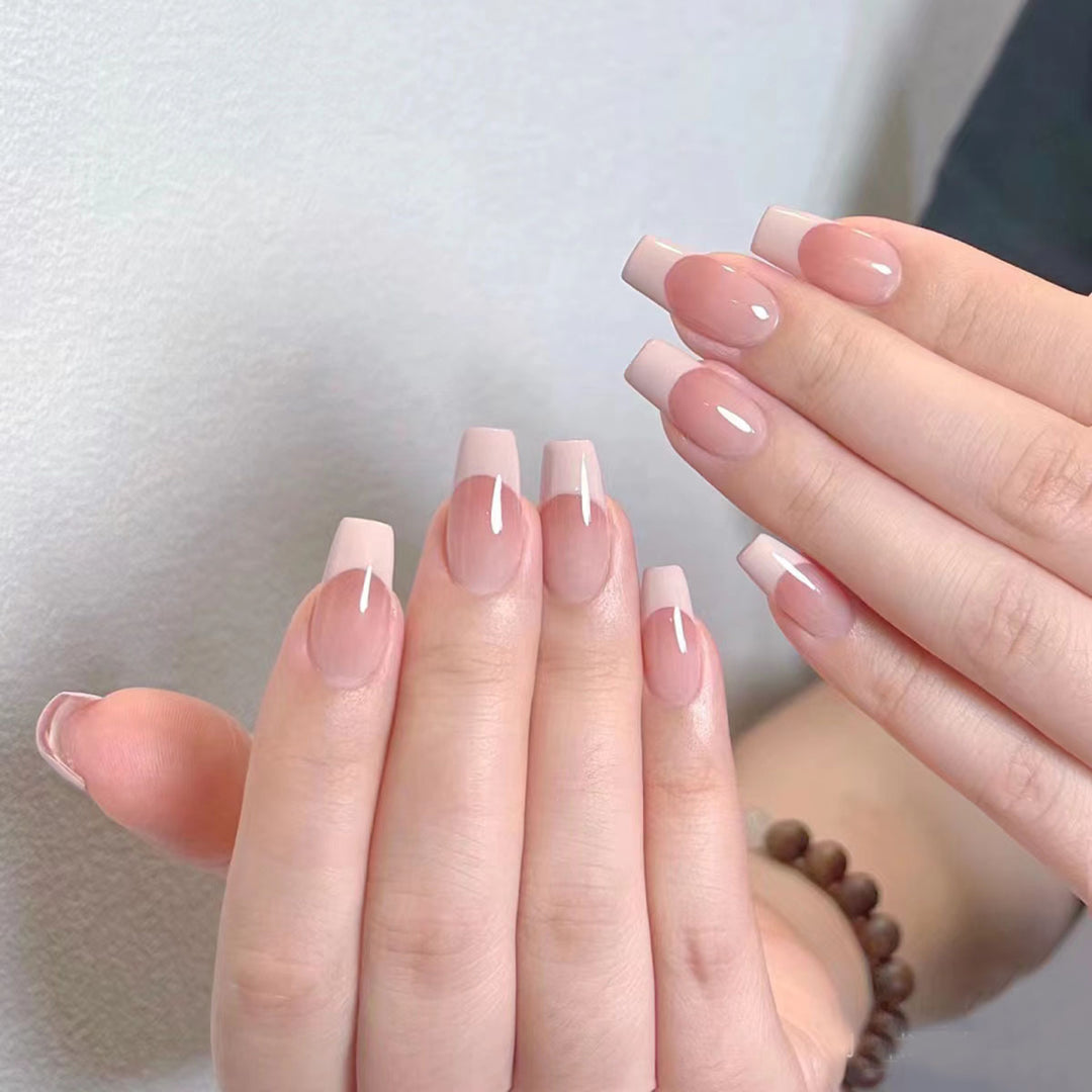 Elegant French Tip Nail Art
