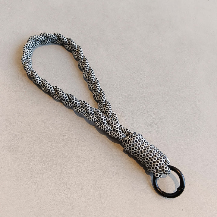 Durable Paracord Keychain Kalsten