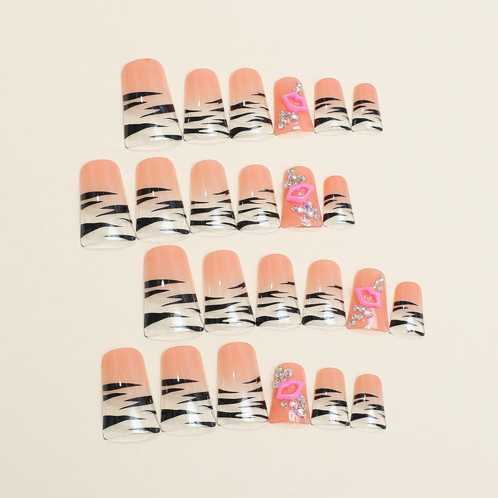 Creative nail set with stylish patterns Kalsten