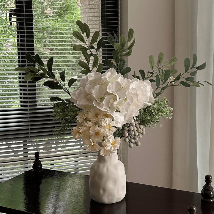 Lifelike All-Season Decorative Floral Arrangement