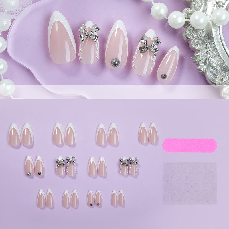 Glamorous artificial nails with sparkling 3D accents Kalsten