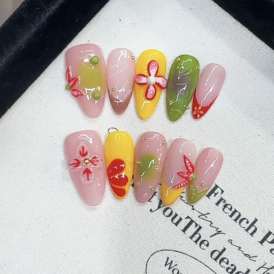 Artistic Floral-Design Press-On Nail Art Set Kalsten