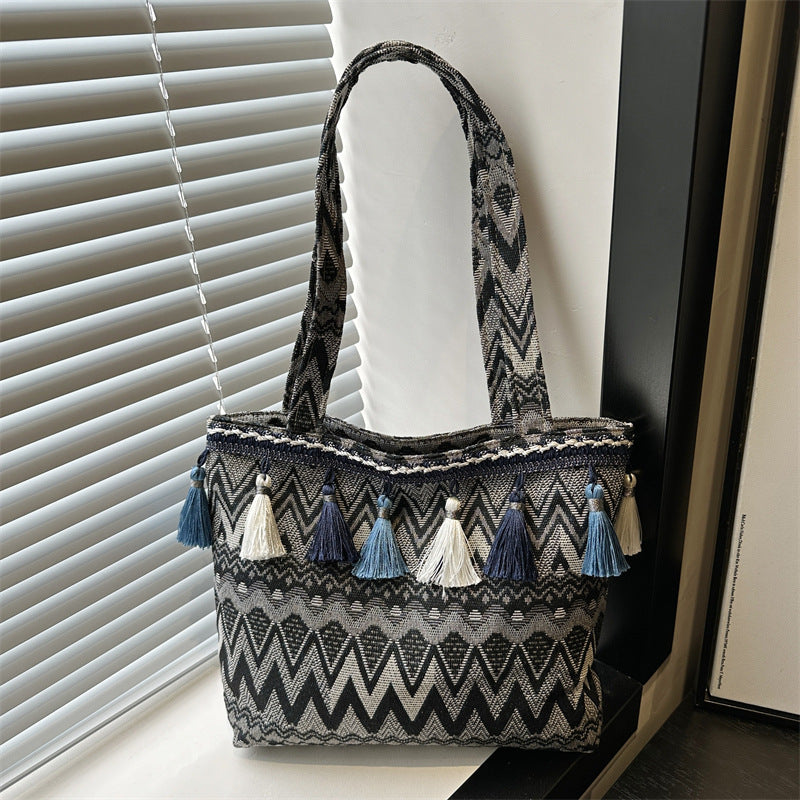 Geometric Patterned Decorative Tote Bag