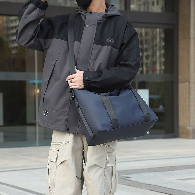 Sporty Travel Bag With Reinforced Interior And Removable Shoulder Strap Kalsten