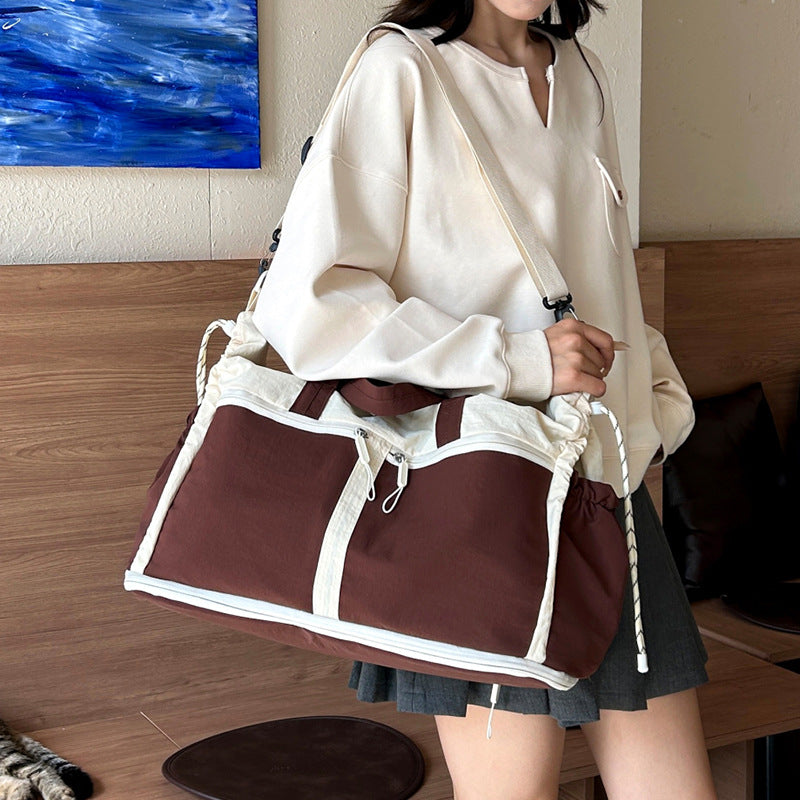 Versatile Weekend Duffle Bag with Expandable Compartments Kalsten