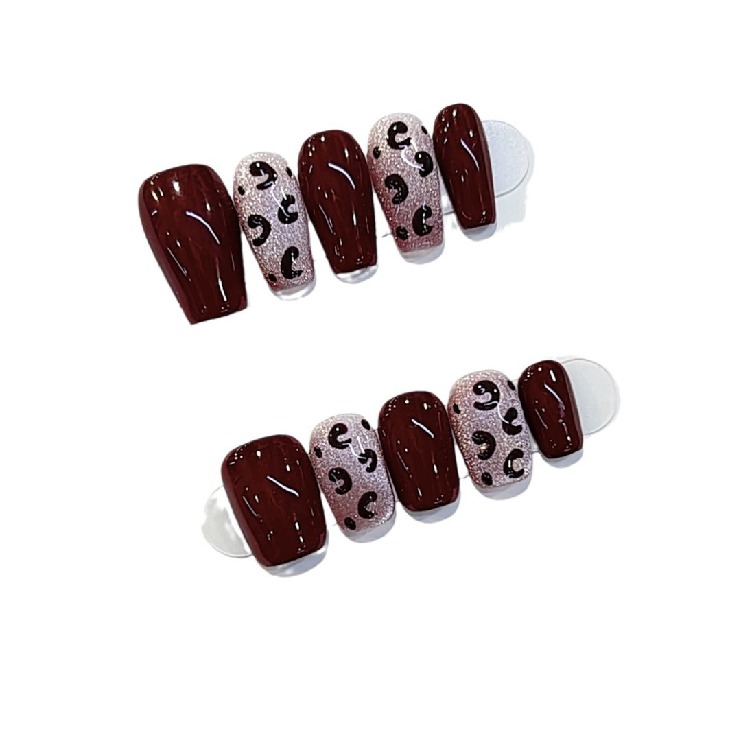 Stylish Press-On Nail Art Set Kalsten