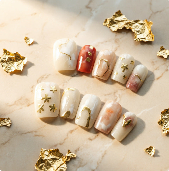 Exclusive Artificial Nails in Elegant Design Kalsten
