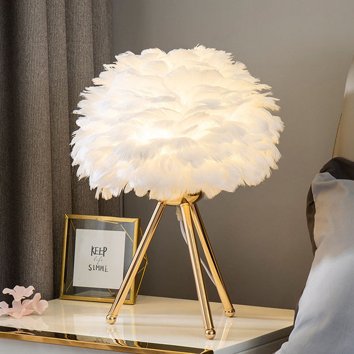 Feather Table Lamp | Kalsten