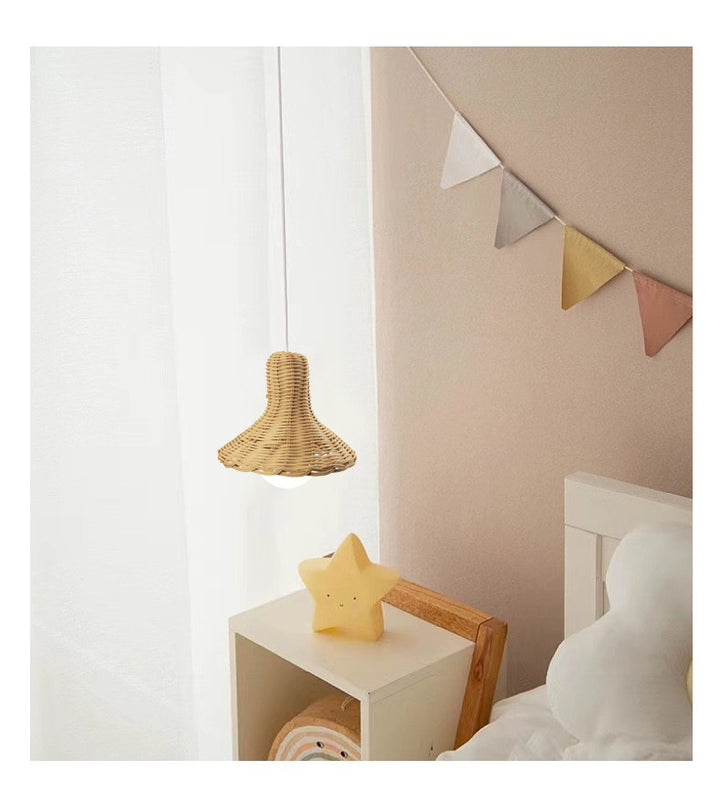 Handmade hanging lamp made of natural material Kalsten