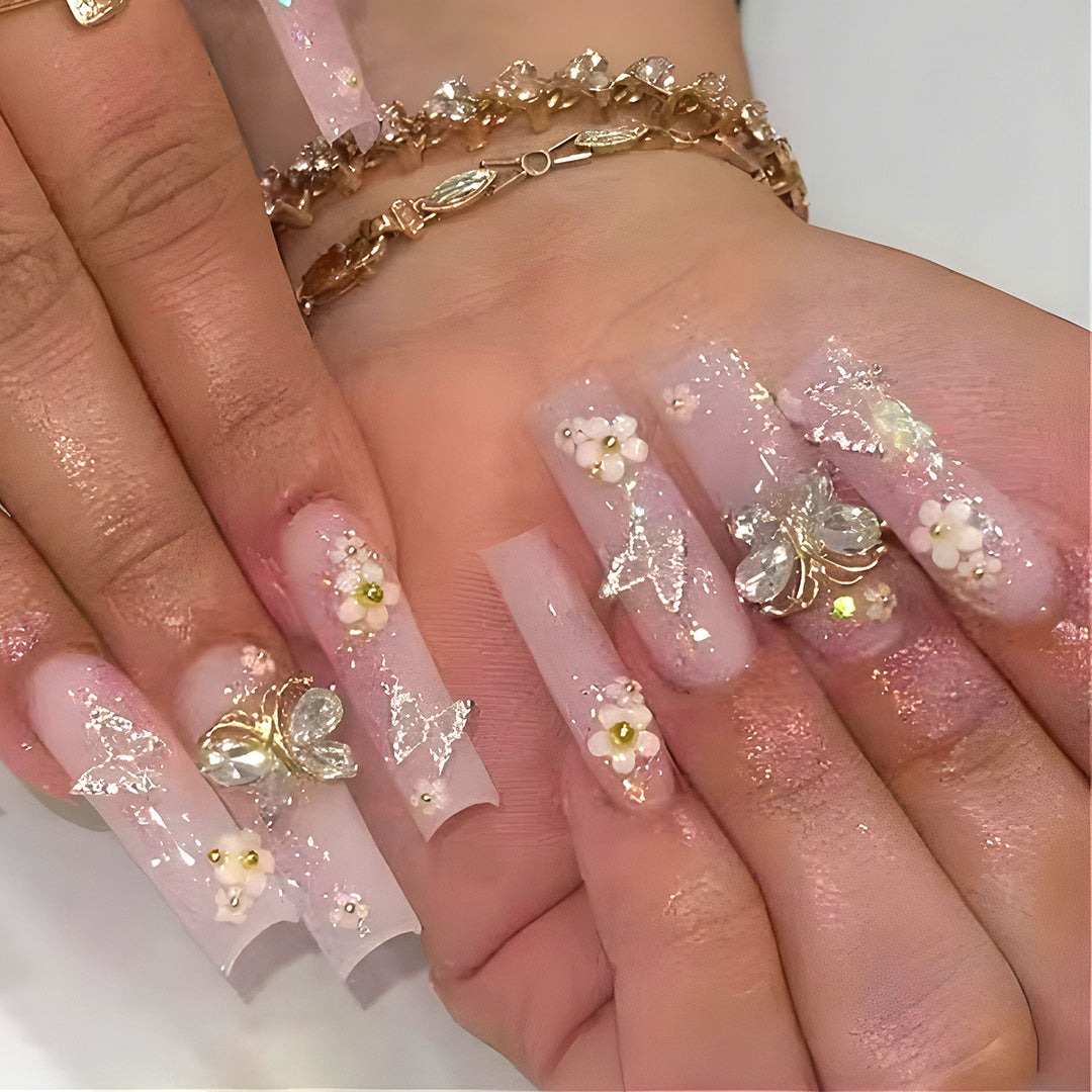 Extravagant Decorative Press-On Nails Kalsten