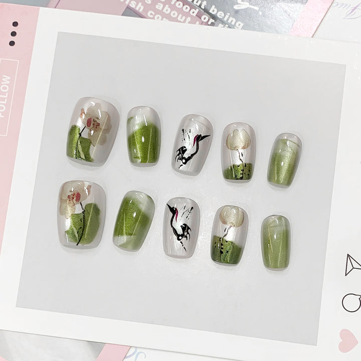 Artful Nail Art with Floral Designs Kalsten